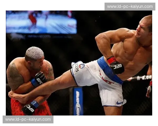 桑托斯vs马克：一场跨越时空的足球传奇对决